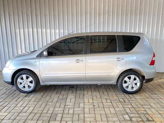 NISSAN-LIVINA-1.8 16V FLEX 4P AUTOMÁTICO NISSAN-LIVINA-2009