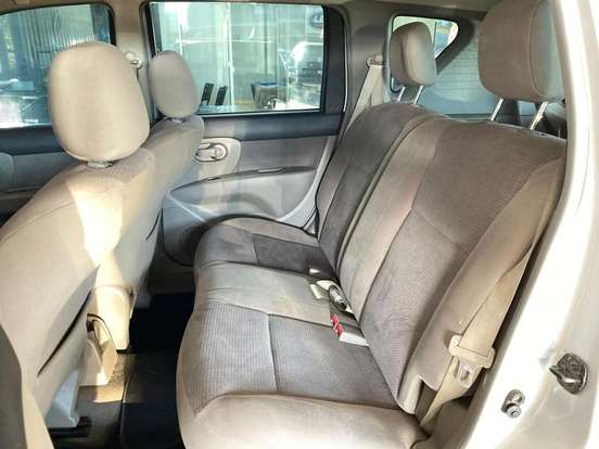 NISSAN-LIVINA-1.8 16V FLEX 4P AUTOMÁTICO NISSAN-LIVINA-2009
