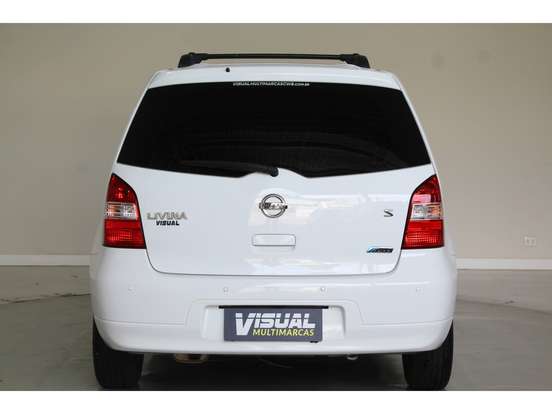 NISSAN-LIVINA-1.8 S 16V FLEX 4P AUTOMÁTICO NISSAN-LIVINA-2013
