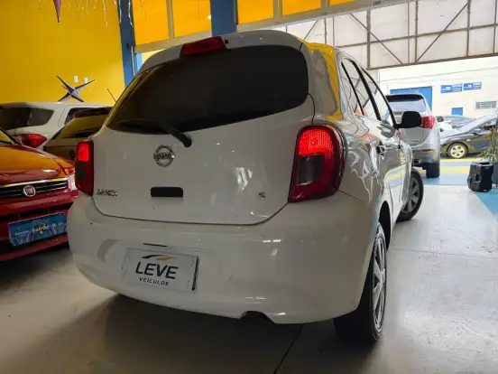 NISSAN-MARCH-2017