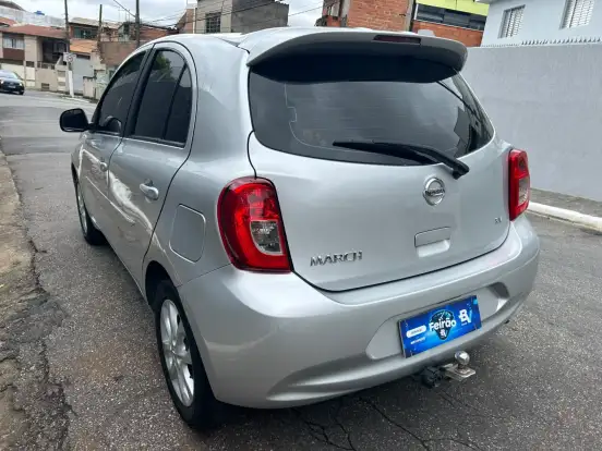 NISSAN-MARCH-2017