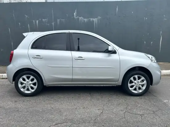NISSAN-MARCH-2017