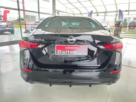 NISSAN-SENTRA-2024