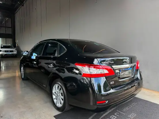 NISSAN-SENTRA-2014