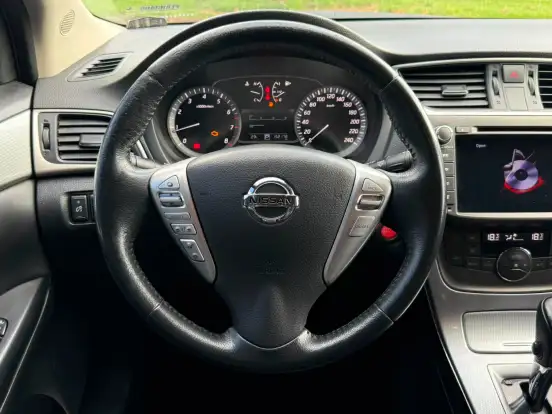 NISSAN-SENTRA-2014
