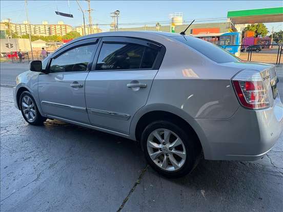 NISSAN-SENTRA-2009