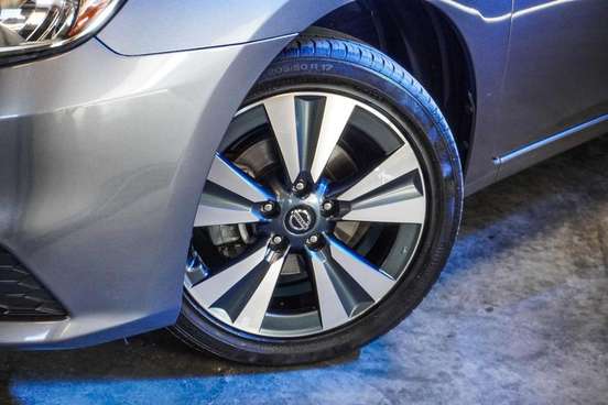 NISSAN-SENTRA-2.0 SV 16V FLEXSTART 4P AUTOMÁTICO NISSAN-SENTRA-2018