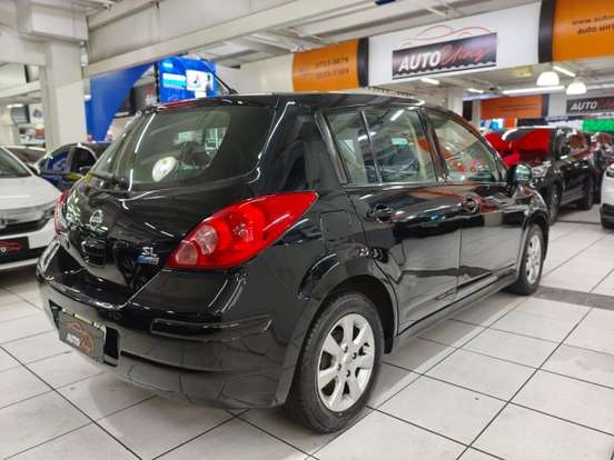 NISSAN-TIIDA-2009