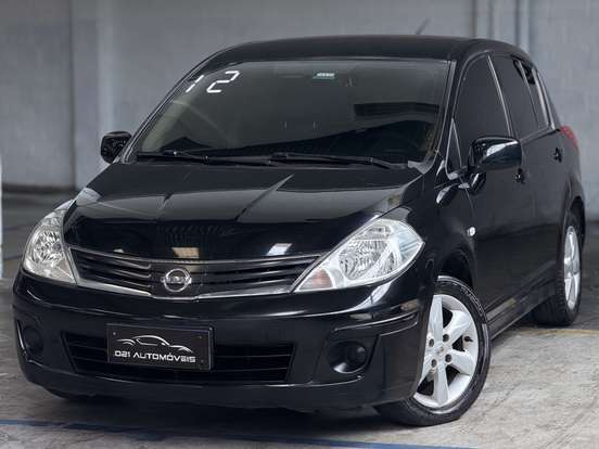 NISSAN-TIIDA-2011
