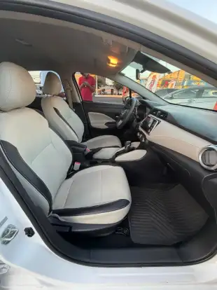NISSAN-VERSA-2023