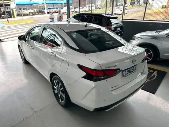 NISSAN-VERSA-2024