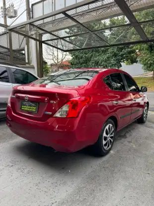 NISSAN-VERSA-2012