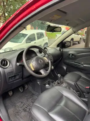 NISSAN-VERSA-2012