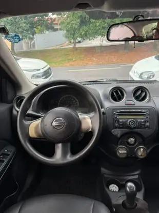 NISSAN-VERSA-2012