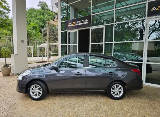 NISSAN-VERSA-1.6 16V FLEX SV 4P XTRONIC NISSAN-VERSA-2017