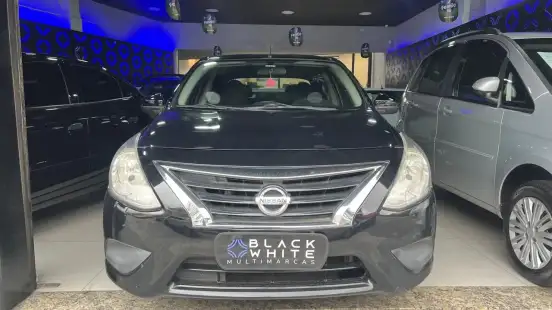 NISSAN-VERSA-2017