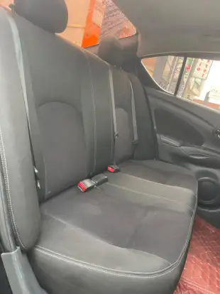NISSAN-VERSA-2017