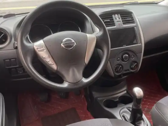 NISSAN-VERSA-1.6 16V FLEXSTART SV 4P MANUAL NISSAN-VERSA-2017