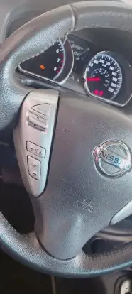 NISSAN-VERSA-2017