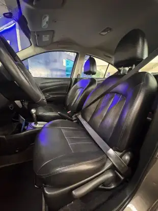 NISSAN-VERSA-2017