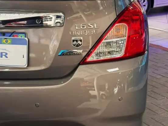 NISSAN-VERSA-1.6 16V FLEXSTART UNIQUE 4P XTRONIC NISSAN-VERSA-2017