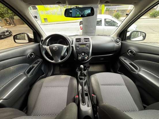 NISSAN-VERSA-2017