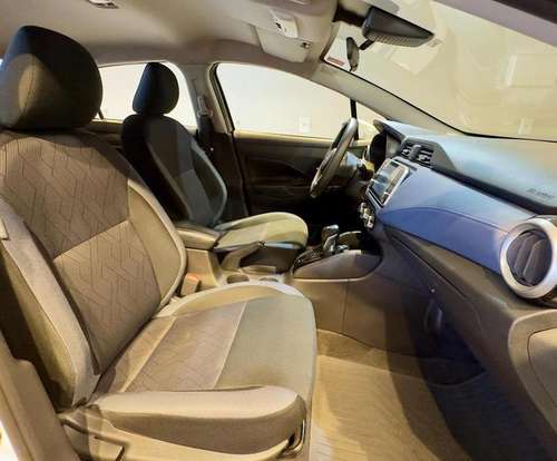 NISSAN-VERSA-2023