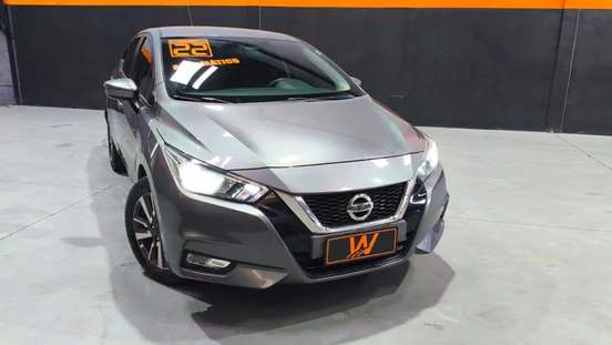 NISSAN-VERSA-2021