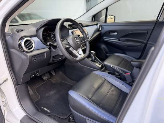 NISSAN-VERSA-2023