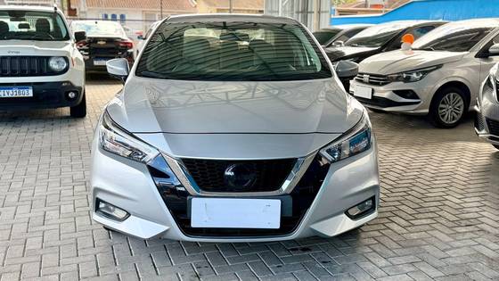 NISSAN VERSA 1.6 16V FLEX EXCLUSIVE XTRONIC
