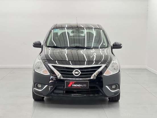 NISSAN-VERSA-2019
