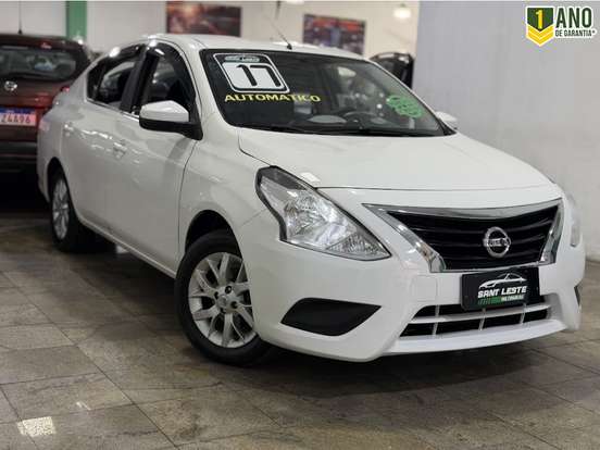 NISSAN-VERSA-2016