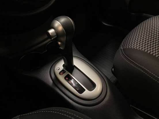 NISSAN-VERSA-2019