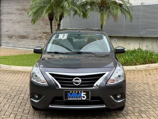 NISSAN-VERSA-2018