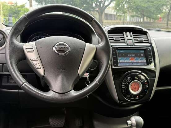 NISSAN-VERSA-2018