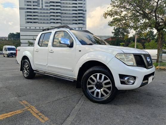 NISSAN FRONTIER 2.5 SL 4X4 CD TURBO ELETRONIC DIESEL 4P AUTOMÁTICO