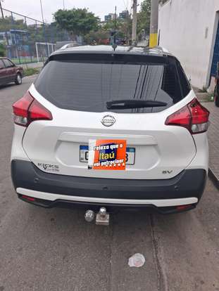 NISSAN-KICKS-2020