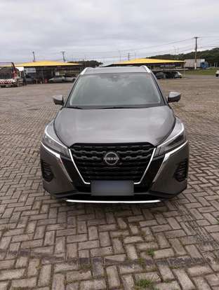 NISSAN-KICKS-2023