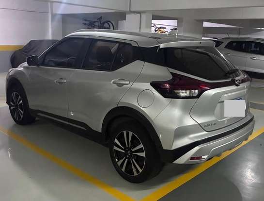 NISSAN-KICKS-2023