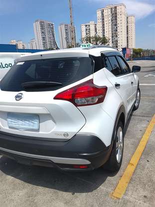 NISSAN-KICKS-2019