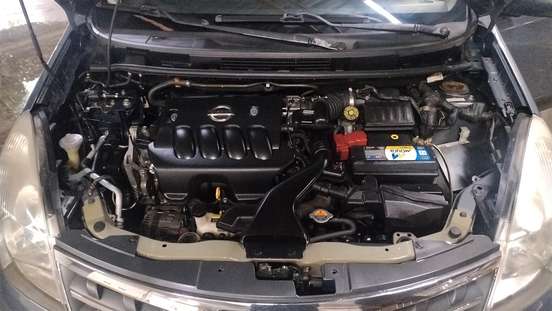 NISSAN-LIVINA-2012