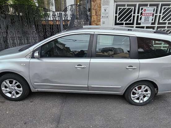 NISSAN-LIVINA-1.8 S 16V FLEX 4P AUTOMÁTICO NISSAN-LIVINA-2013
