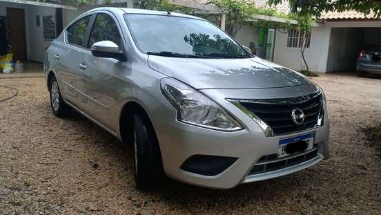 NISSAN-VERSA-2019
