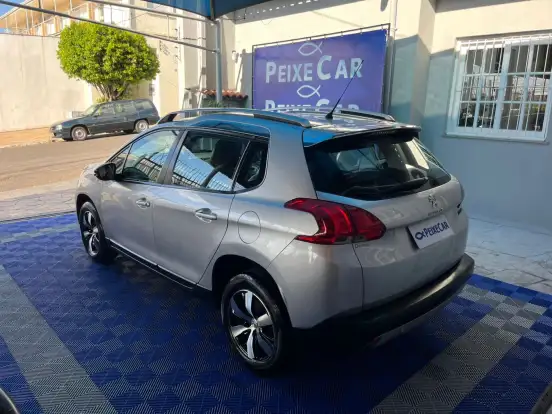 PEUGEOT-2008-2017