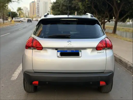 PEUGEOT-2008-2020
