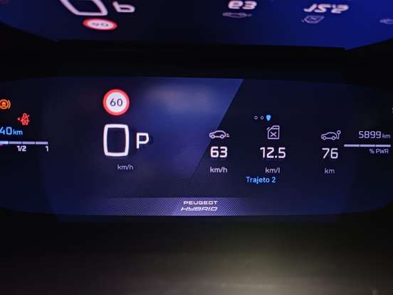 PEUGEOT-2008-2025