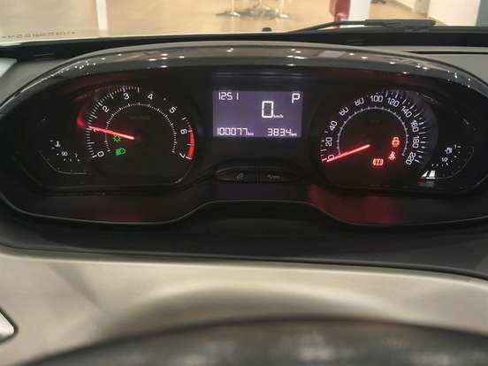 PEUGEOT-2008-2016