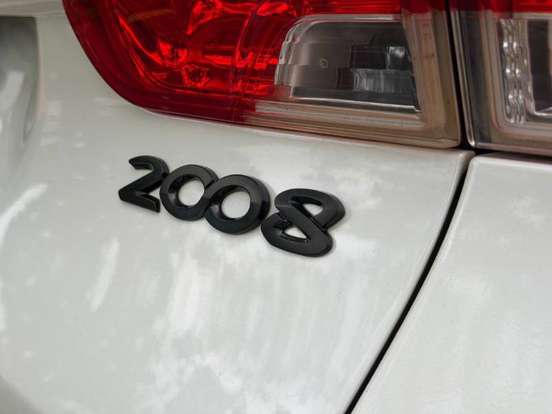 PEUGEOT-2008-2015