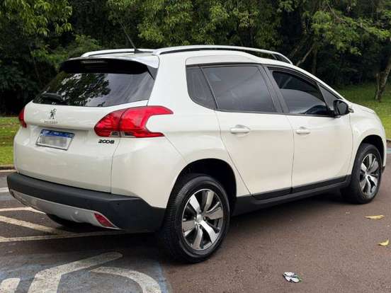 PEUGEOT-2008-2015