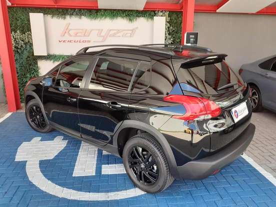 PEUGEOT-2008-2019